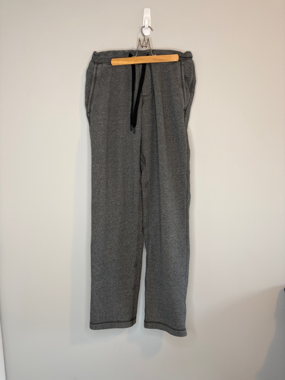 lululemon Men’s Hustle Sweatpants Dark Gray Knit Joggers Size M